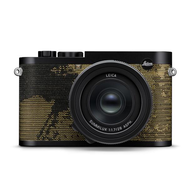 Leica Q2 “Dawn” by Seal