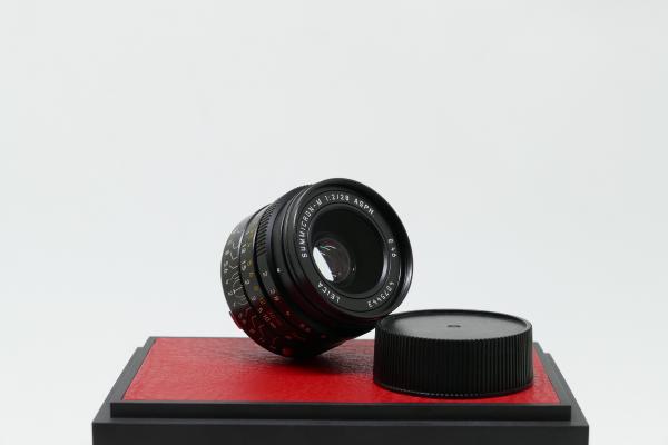 Leica Summicron-M 28mm f/2.0