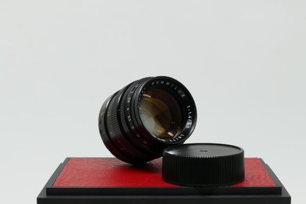 Leica Summilux-M 50mm f/1.4, màu đen