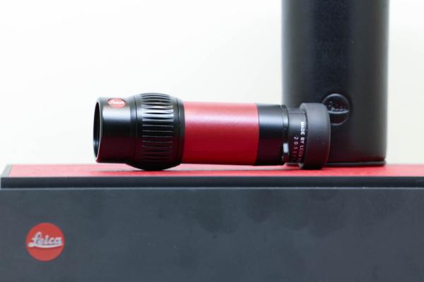 Leica Monovid 8x20 "Red Edition"
