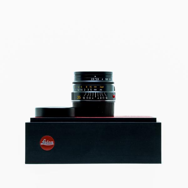 Leica Summarit-M 35mm f/2.5