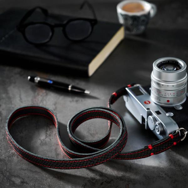 Dây đeo máy ảnh Riviera Black Mamba & Red Stitches, Limited Edition