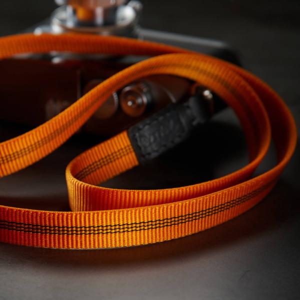 Dây đeo máy ảnh Silky Orange