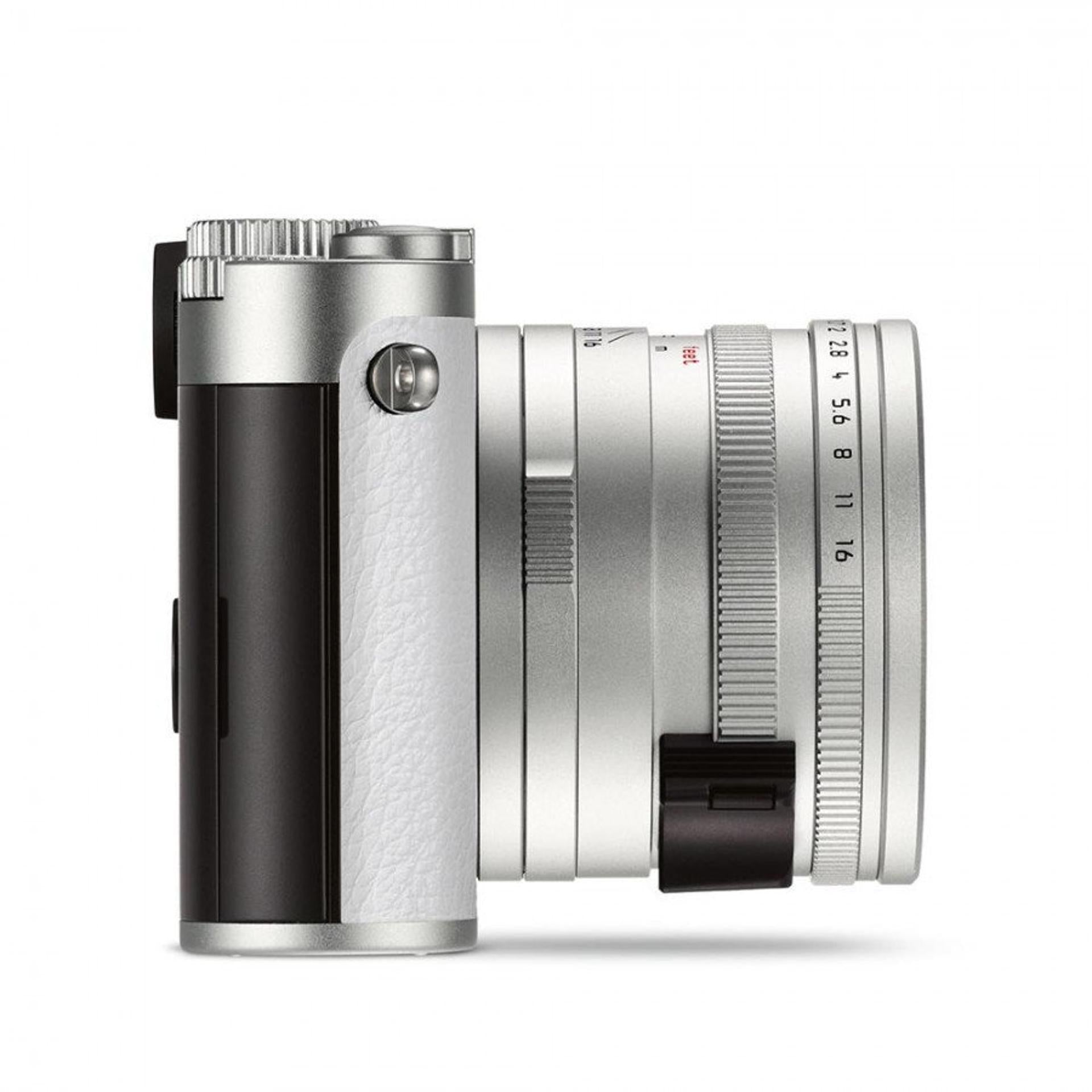 Leica Q "SNOW" by Iouri Podladtchikov