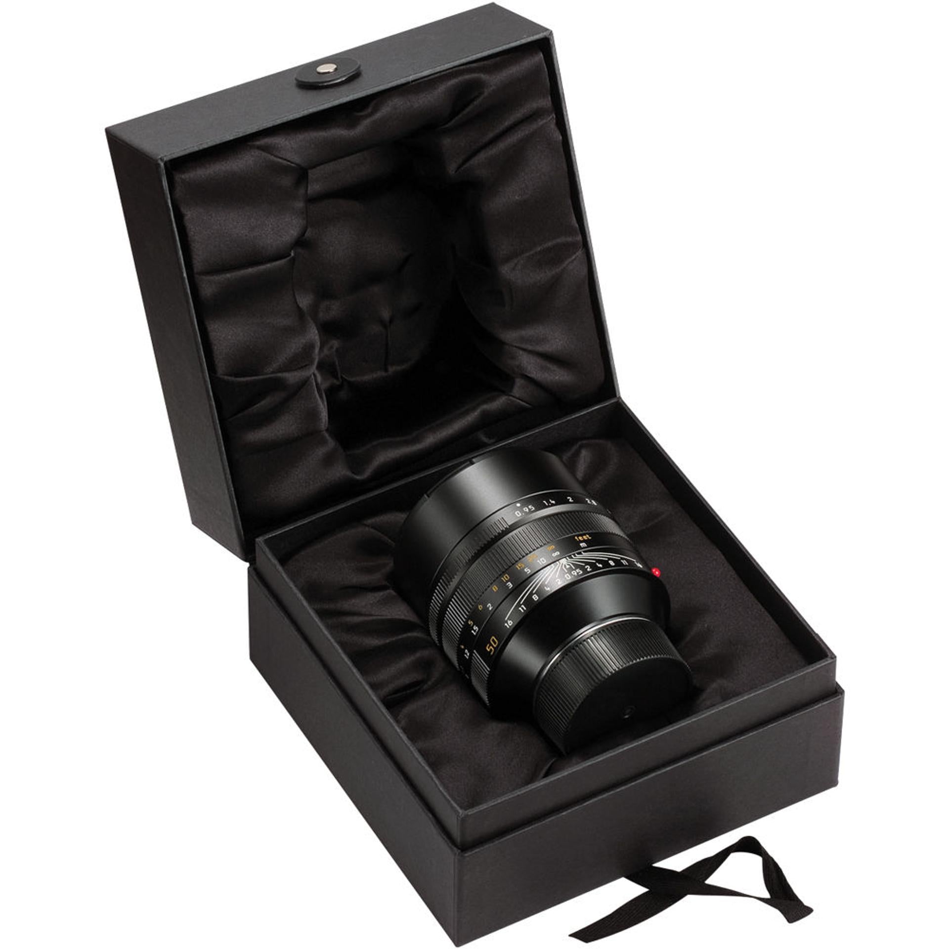 Leica Noctilux-M 50mm f/0.95 ASPH