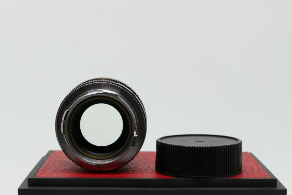Leica Summilux-M 50mm f/1.4, màu đen