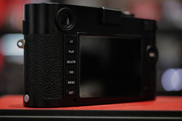 Leica M-P (Typ 240), màu đen