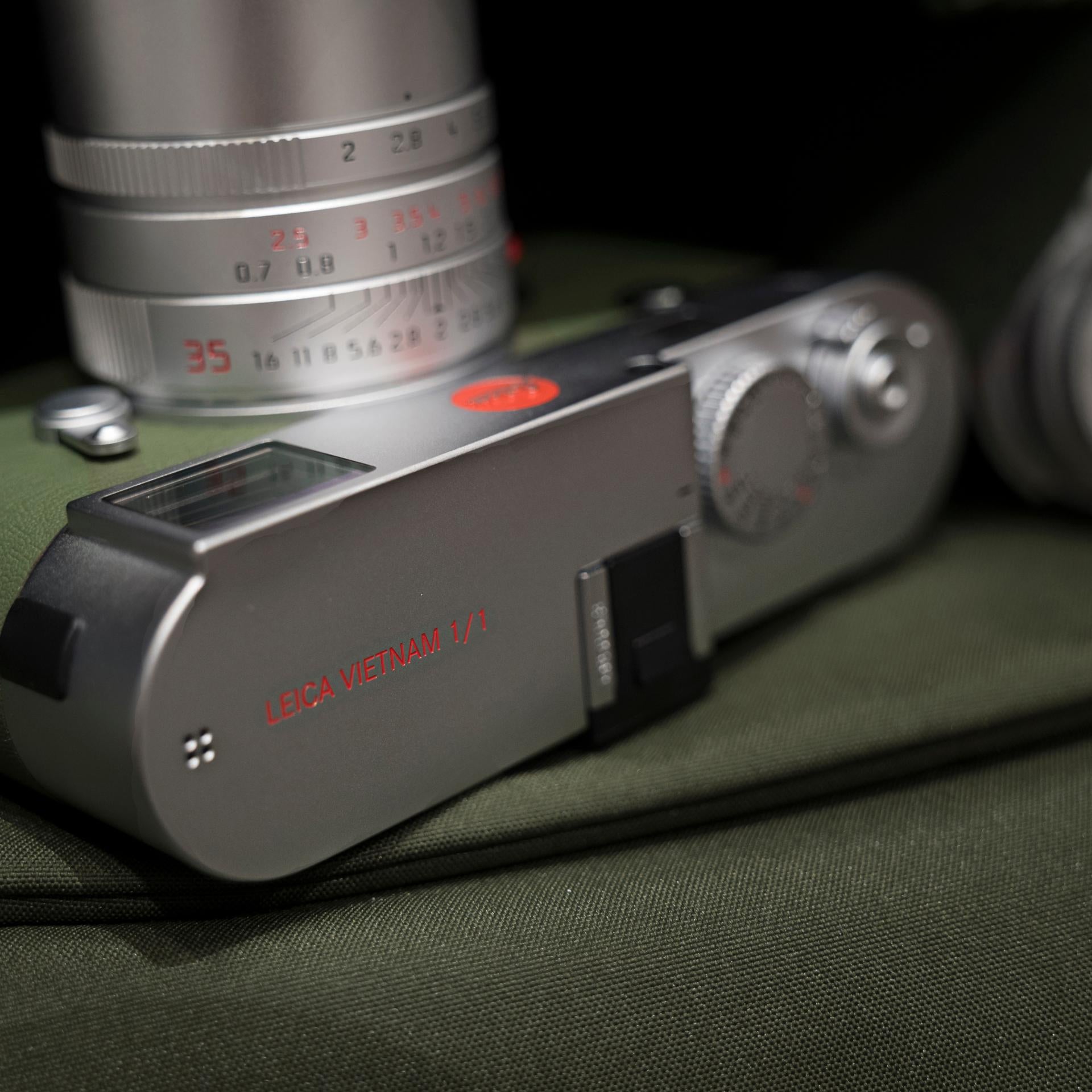 Leica M Monochrom "Edition Safari"